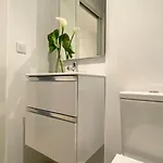 Estudio A Estrenar Totalmente Nuevo En Camelias. דירה *